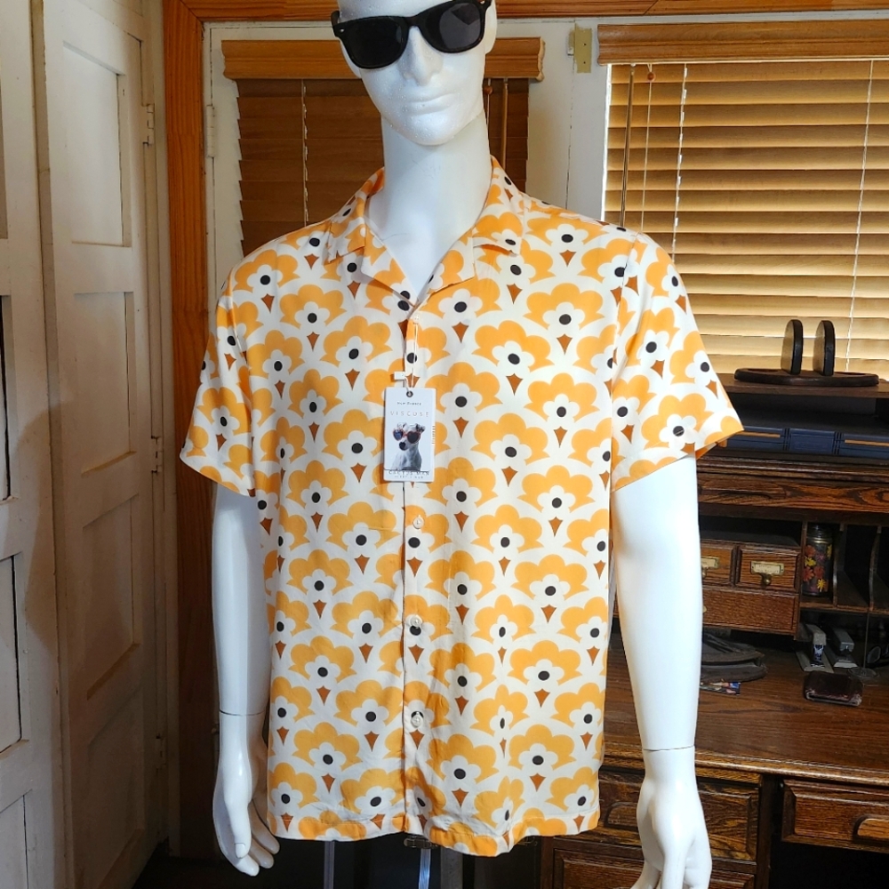 NWT Cactus Man Ricky Singh Viscose Short Sleeve Lotus Floral Shirt - Men's XL